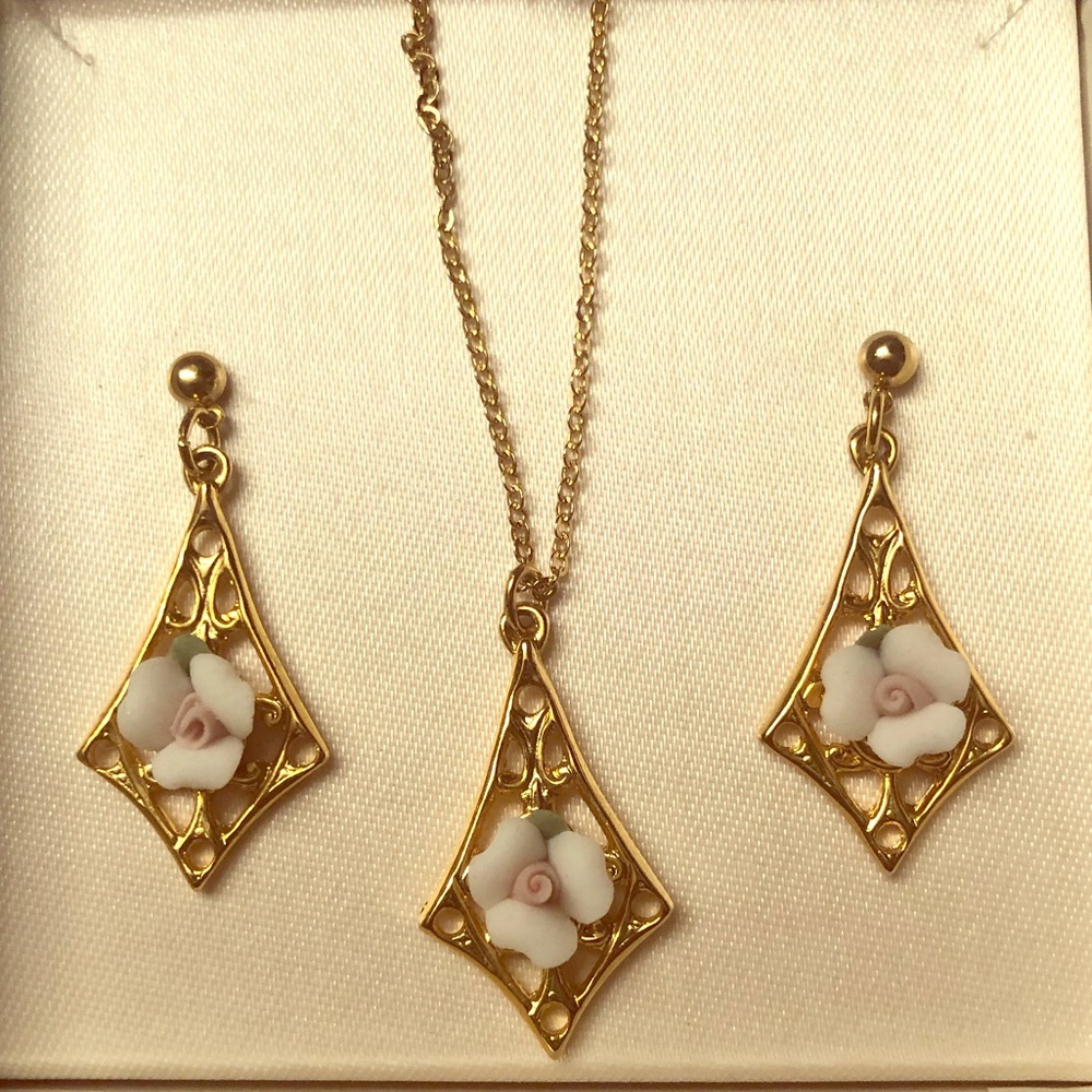 Bay Studio Jewelry Set